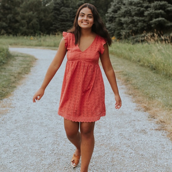 Welcome to my page!! 🦋☀️🌊🌸 - Picture 2 of 7